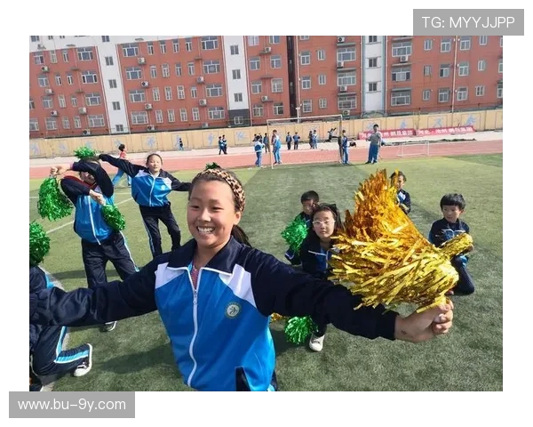 唐琪:从青涩少年到职业球员的足球之路与成长历程 唐琪:从青涩少年到职业球员的足球之路与成长历程